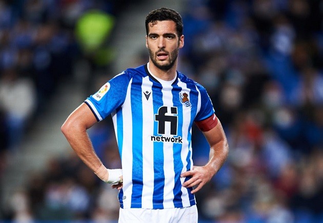 Manchester United keen on Real Sociedad midfielder Mikel Merino, could get him for less than his €60m release clause - Bóng Đá