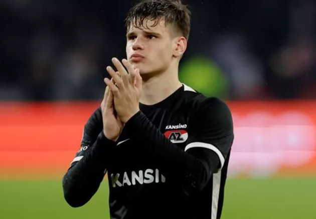 Liverpool should consider pouncing on Benfica transfer blow as Andy Robertson heir 'scouted' (Milos Kerkez) - Bóng Đá