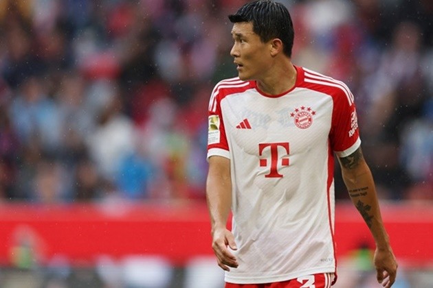 Defender happy with player rejecting ‘great opportunity’ to join Manchester United - Bóng Đá