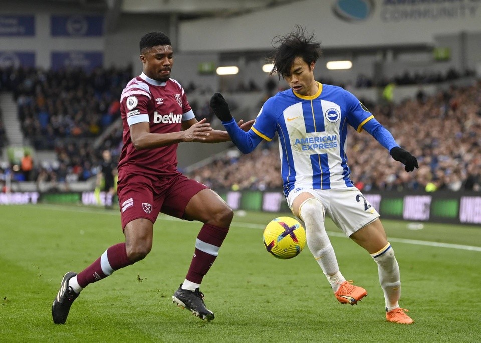 Kaoru Mitoma lại tỏa sáng ở Premier League - Bóng Đá