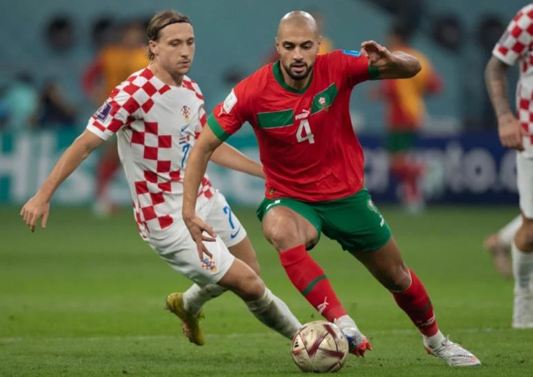 Sofyan Amrabat would be ideal Manchester United signing, says ex-defender David May - Bóng Đá