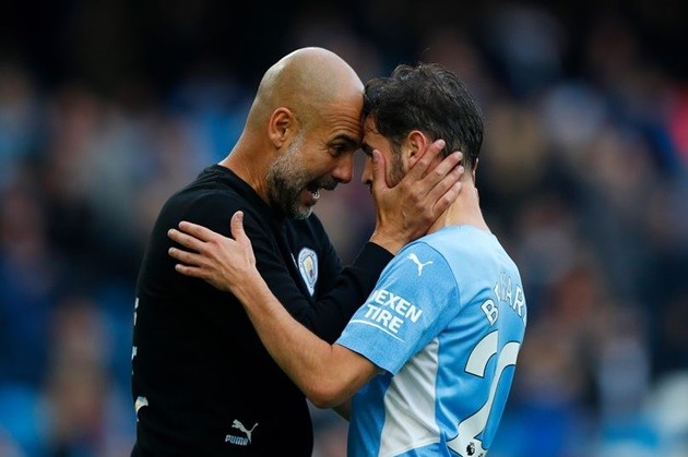 Pep Guardiola explains Bernardo Silva's unhappy reaction after final whistle of Man City vs Burnley - Bóng Đá