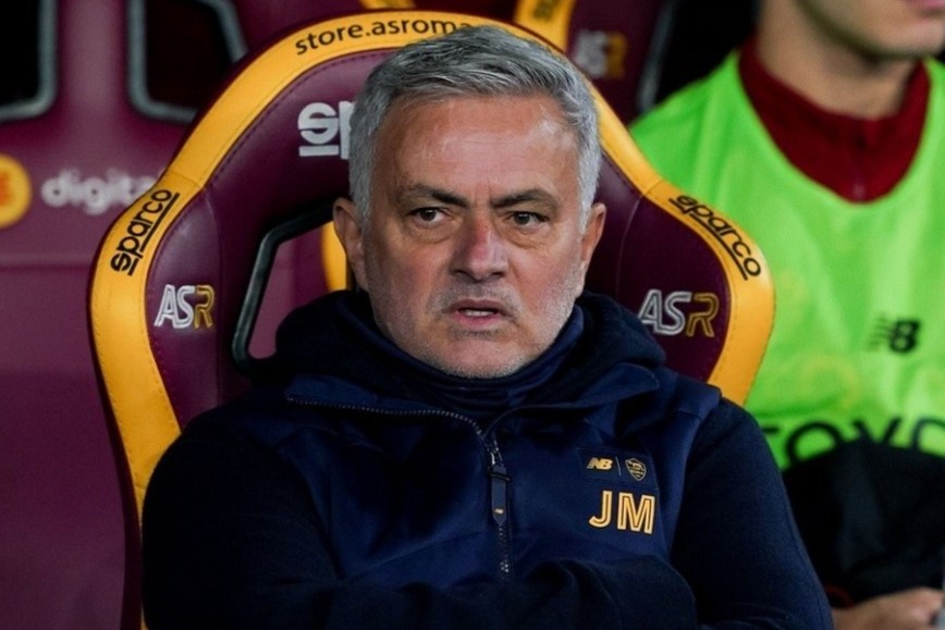 Mourinho chế nhạo phóng viên Hà Lan - Bóng Đá