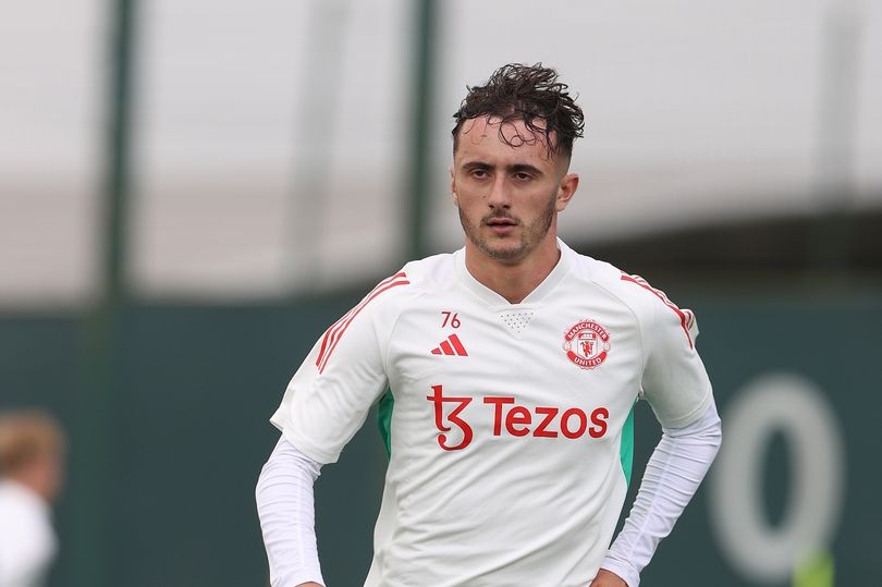Manchester United youngster James Nolan trains with first-team - Bóng Đá