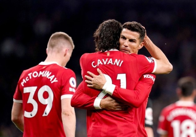 McTominay chọc khe hoàn hảo, Ronaldo nã đại bác tung lưới Tottenham - Bóng Đá