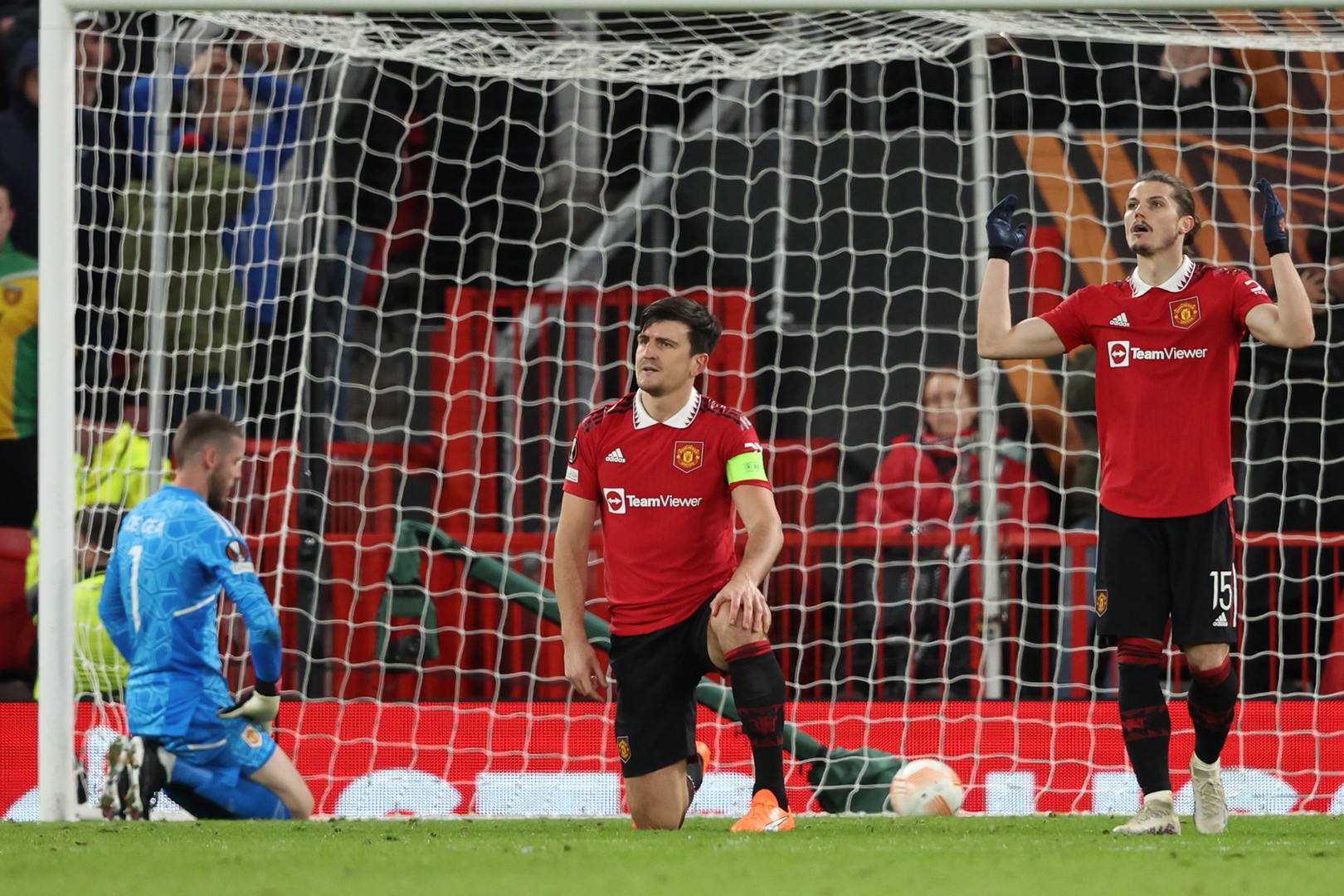 MU mất Lisandro Martinez: Báo động đỏ với Erik ten Hag - Bóng Đá