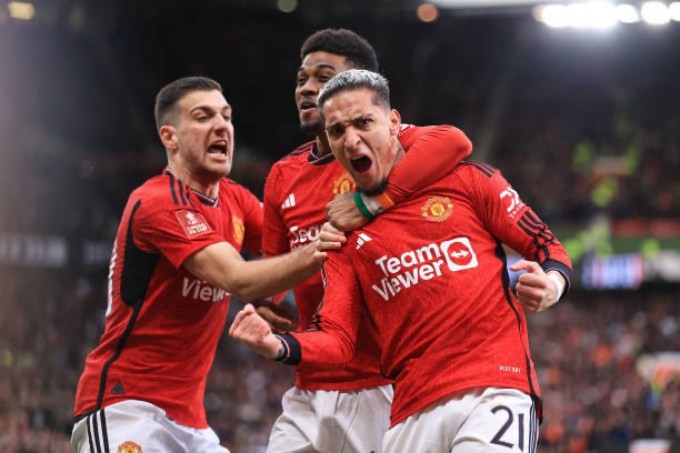 Sau tất cả, MU dùng 