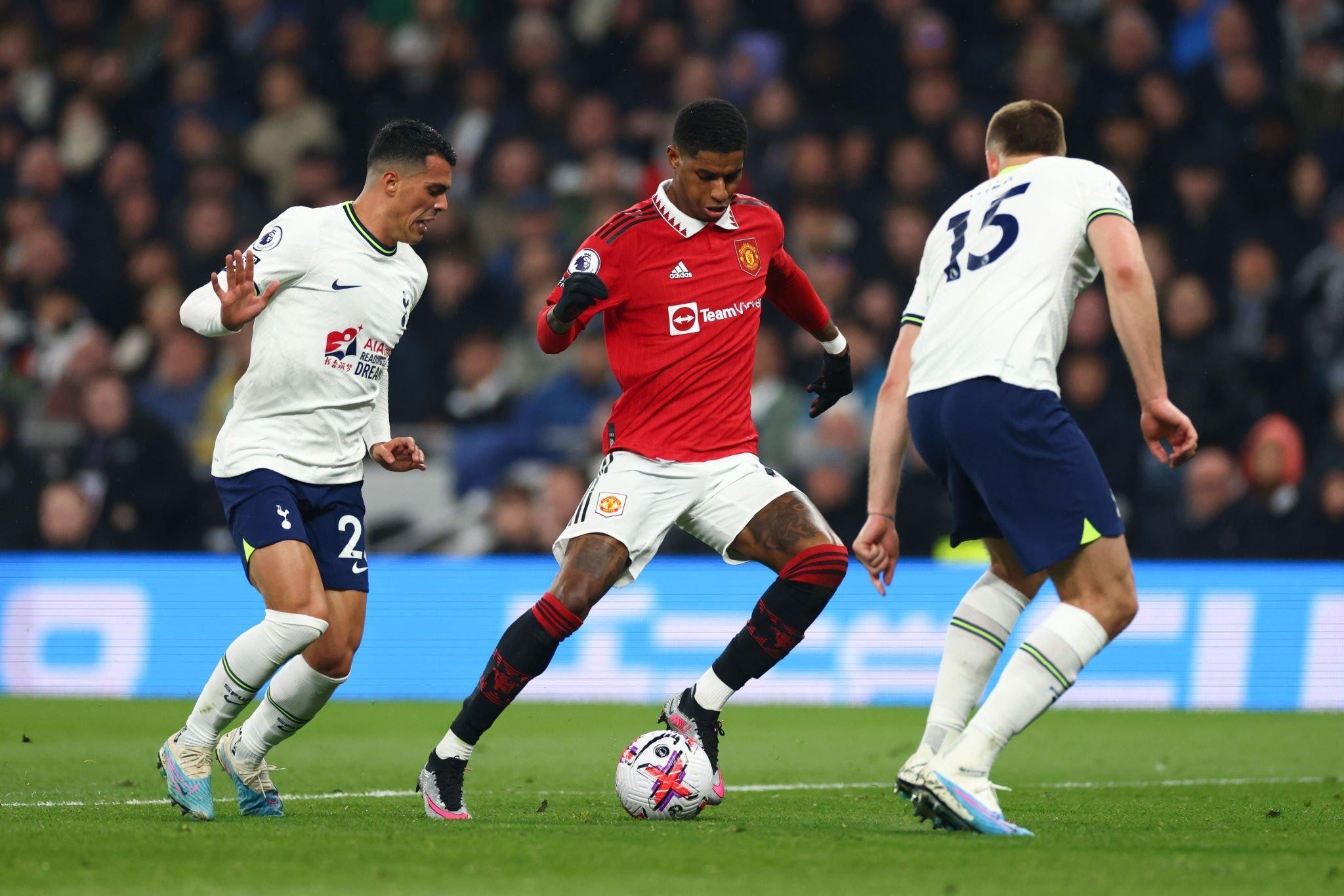 Paul Robinson has dismissed Manchester United’s chances of surpassing Tottenham and Aston Villa to finish in the top four. - Bóng Đá
