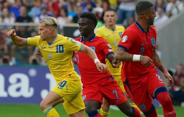 Chelsea swerve another injury nightmare! Mykhailo Mudryk trains with Ukraine after fitness scare - Bóng Đá