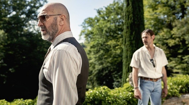 Manchester United legend Eric Cantona goes into music [Watch] - Bóng Đá