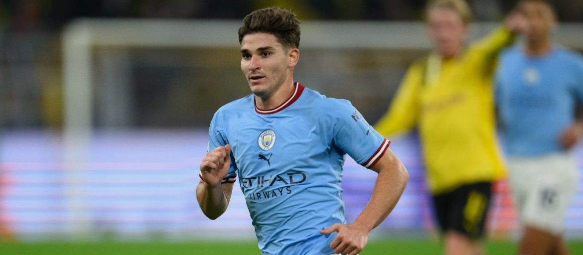 Fabrizio Romano: Manchester United had a serious chance of landing Julian Alvarez - Bóng Đá