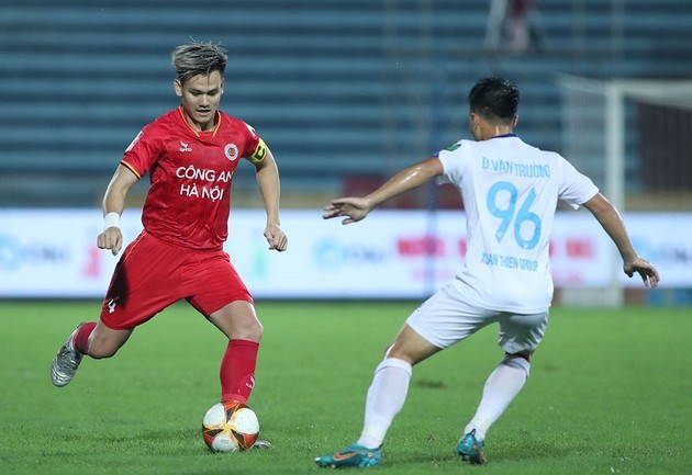 CĐV ném trống, bỏ về, tẩy chay CLB và câu chuyện niềm tin tại V-League - Bóng Đá
