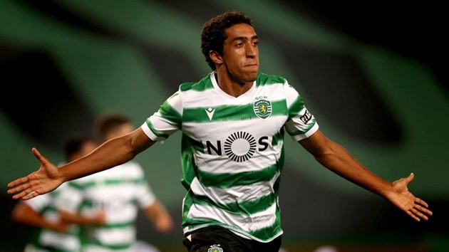 Arsenal have been linked with Sporting Lisbon youngster Tiago Tomas. - Bóng Đá