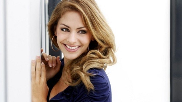 Nathalie Dendekker - Bóng Đá