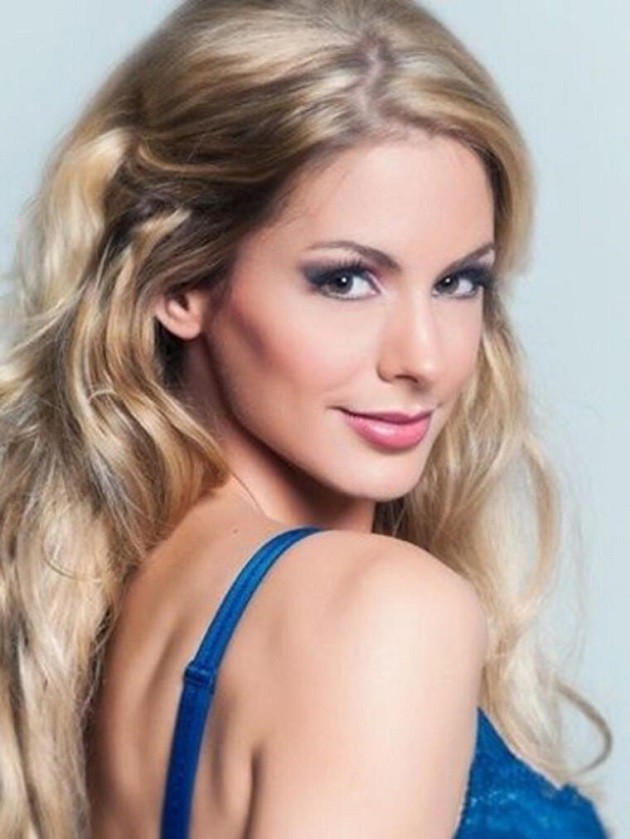 Nathalie Dendekker - Bóng Đá