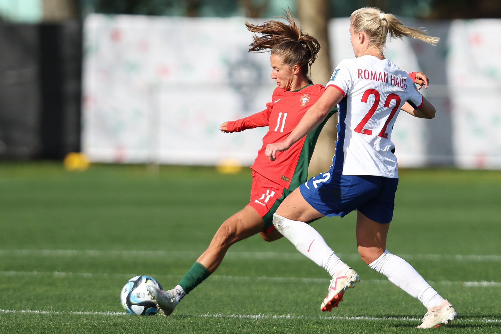 HLV Bồ Đào Nha: Nữ Việt Nam rất đáng gờm - Bóng Đá