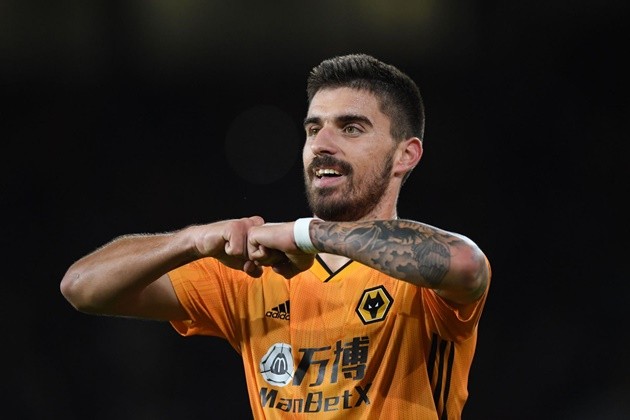 5 Premier League midfielders who deserve to play for bigger clubs - Bóng Đá