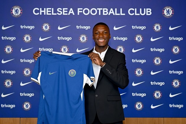 “Ném tiền qua cửa sổ”, Chelsea bị chủ tịch Bayern Munich cà khịa - Bóng Đá