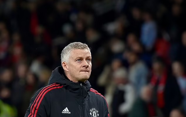 Hàng thủ đắt giá 300 triệu của Man Utd chỉ có đúng 1 trận giữ sạch lưới - Bóng Đá