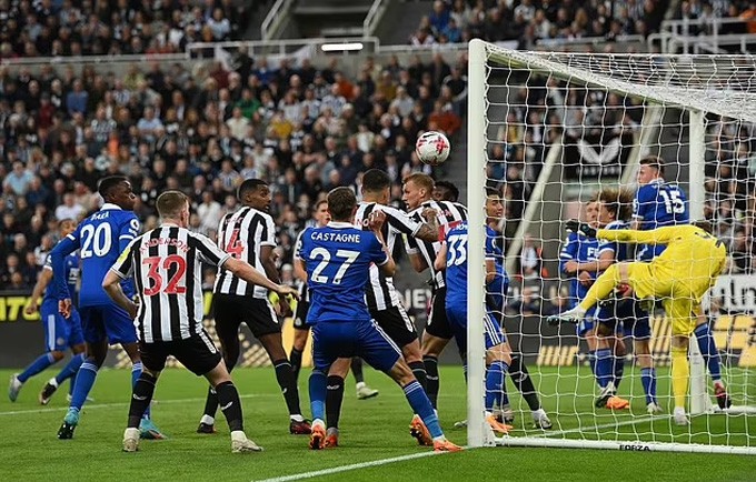 Điên rồ cuộc đua trụ hạng Premier League - Bóng Đá