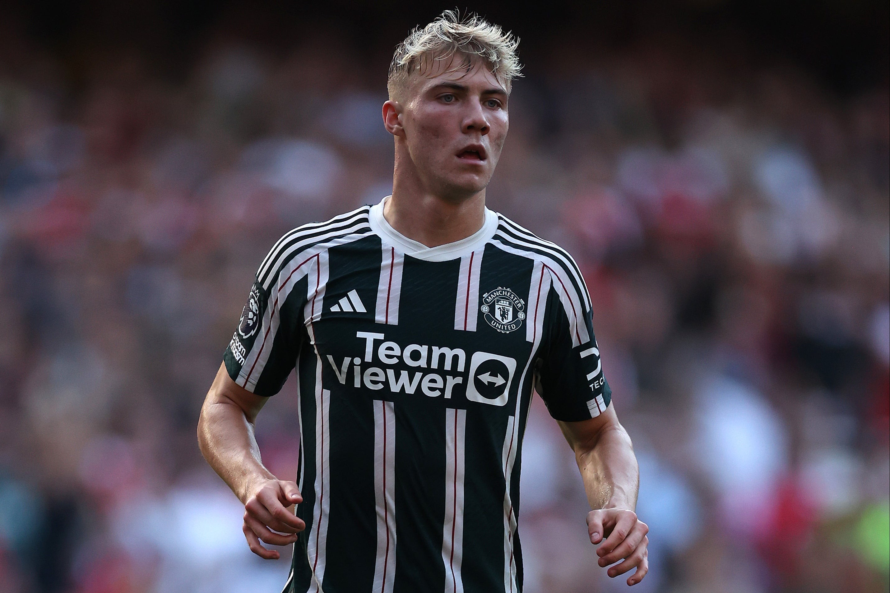 HLV Ten Hag đã đúng với Rasmus Hojlund - Bóng Đá