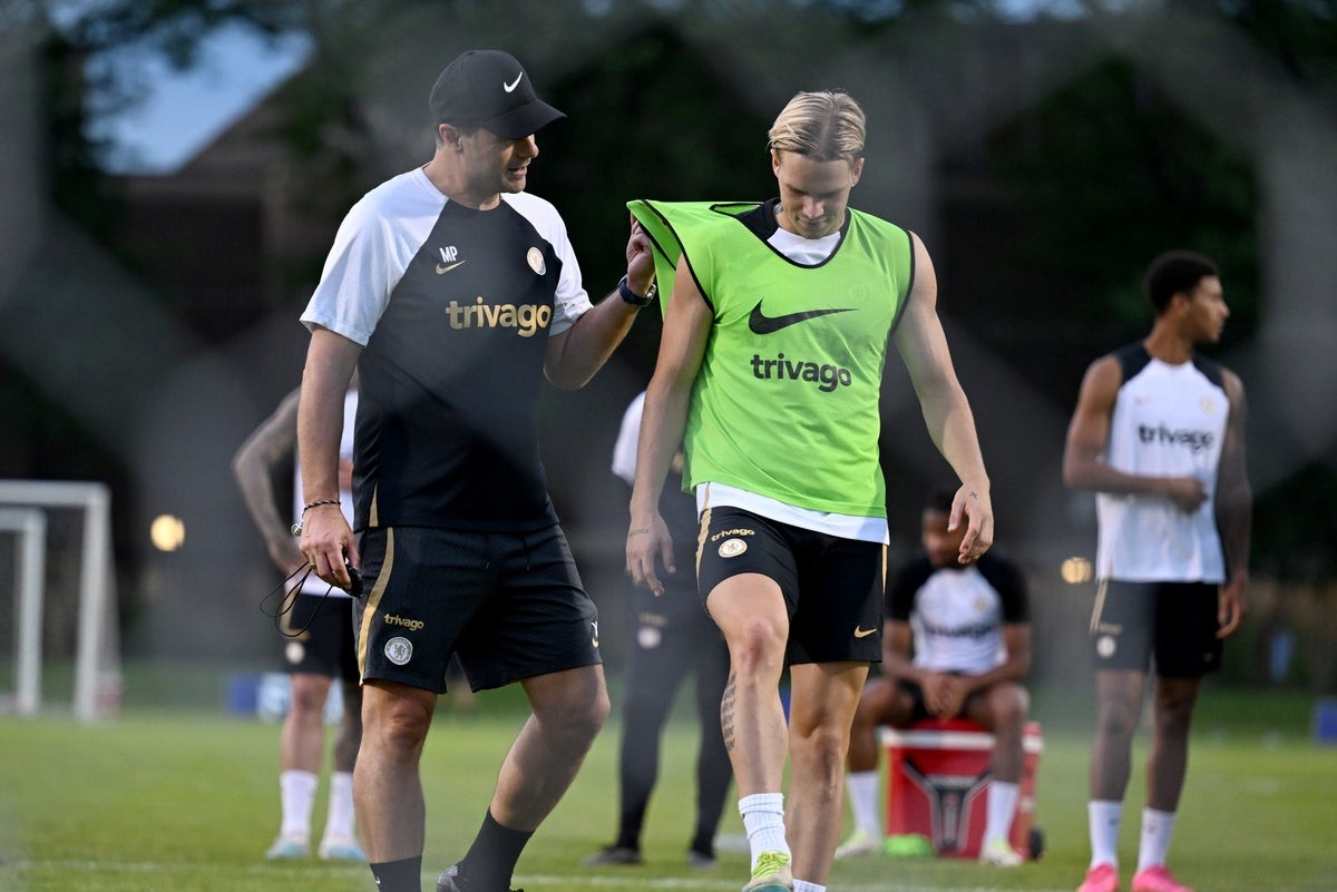 Chelsea choáng váng với Mudryk - Bóng Đá