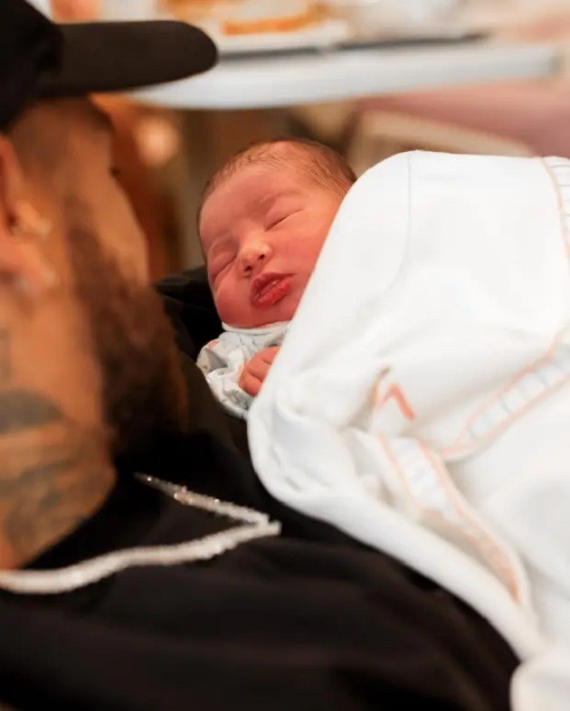 DADDY'S GIRL Neymar announces birth of daughter Mavie with stunning model girlfriend Bruna Biancardi in emotional Instagram post - Bóng Đá