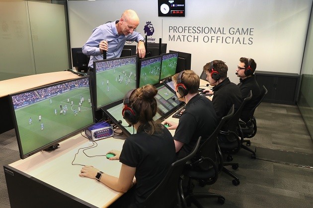 COMPLETE VAR-CE Inside £1m ‘futuristic’ VAR hub with pool table and MASSAGE AREA as ex-Premier League ref blasts it as ‘holiday camp’ - Bóng Đá