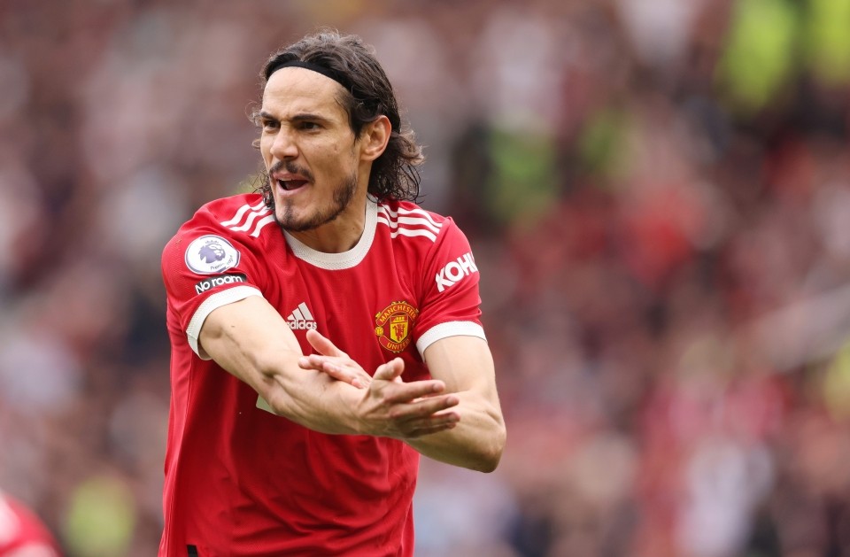 Edinson Cavani told to leave Manchester United in January as Gus Poyet insists Uruguay striker is victim of Cristiano Ronaldo - Bóng Đá