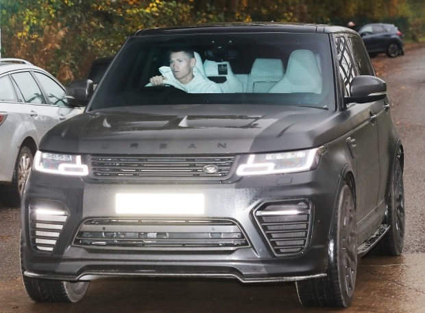 Solskjaer seen for first time since flying home to Norway as he returns to Man Utd training for Watford clash - Bóng Đá