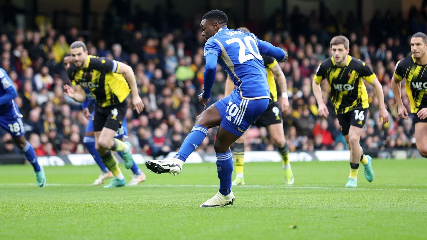Leicester City hủy diệt cả giải đấu, bỏ cách 11 điểm - Bóng Đá