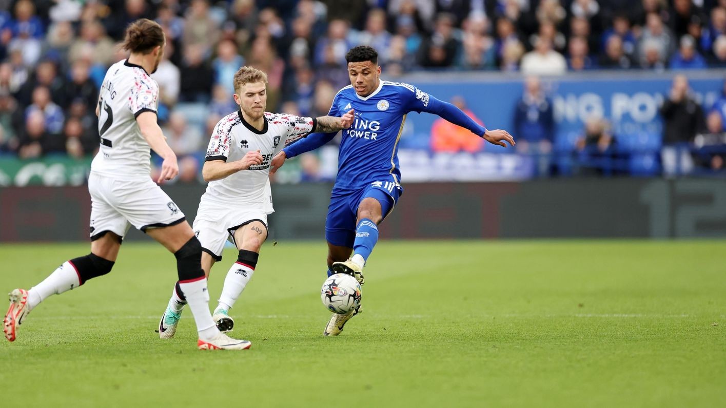 Carrick quá hay, chặn đứng đà thăng hoa của Leicester City - Bóng Đá