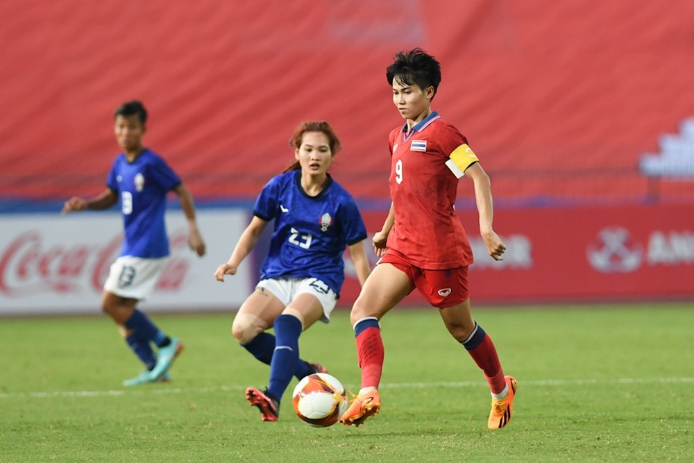 ĐT nữ Thái Lan giành HCĐ chia tay SEA Games 32 - Bóng Đá