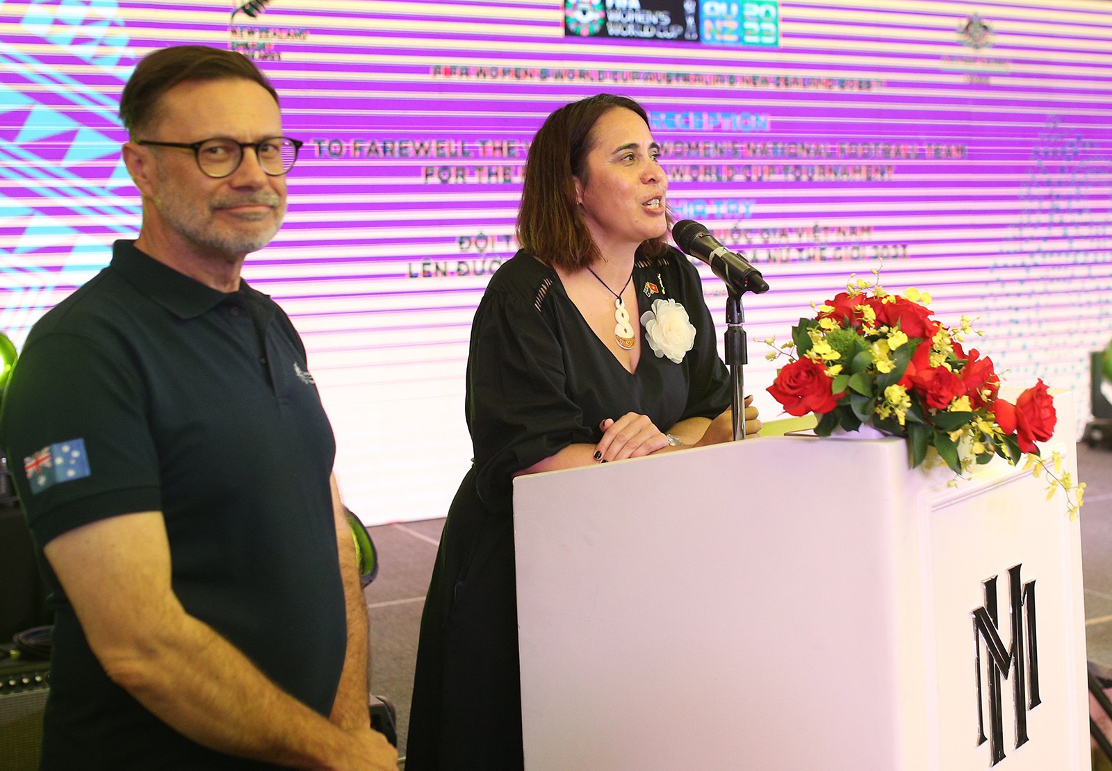 Tuyển nữ Việt Nam nhận quà đặc biệt trước ngày đi World Cup - Bóng Đá