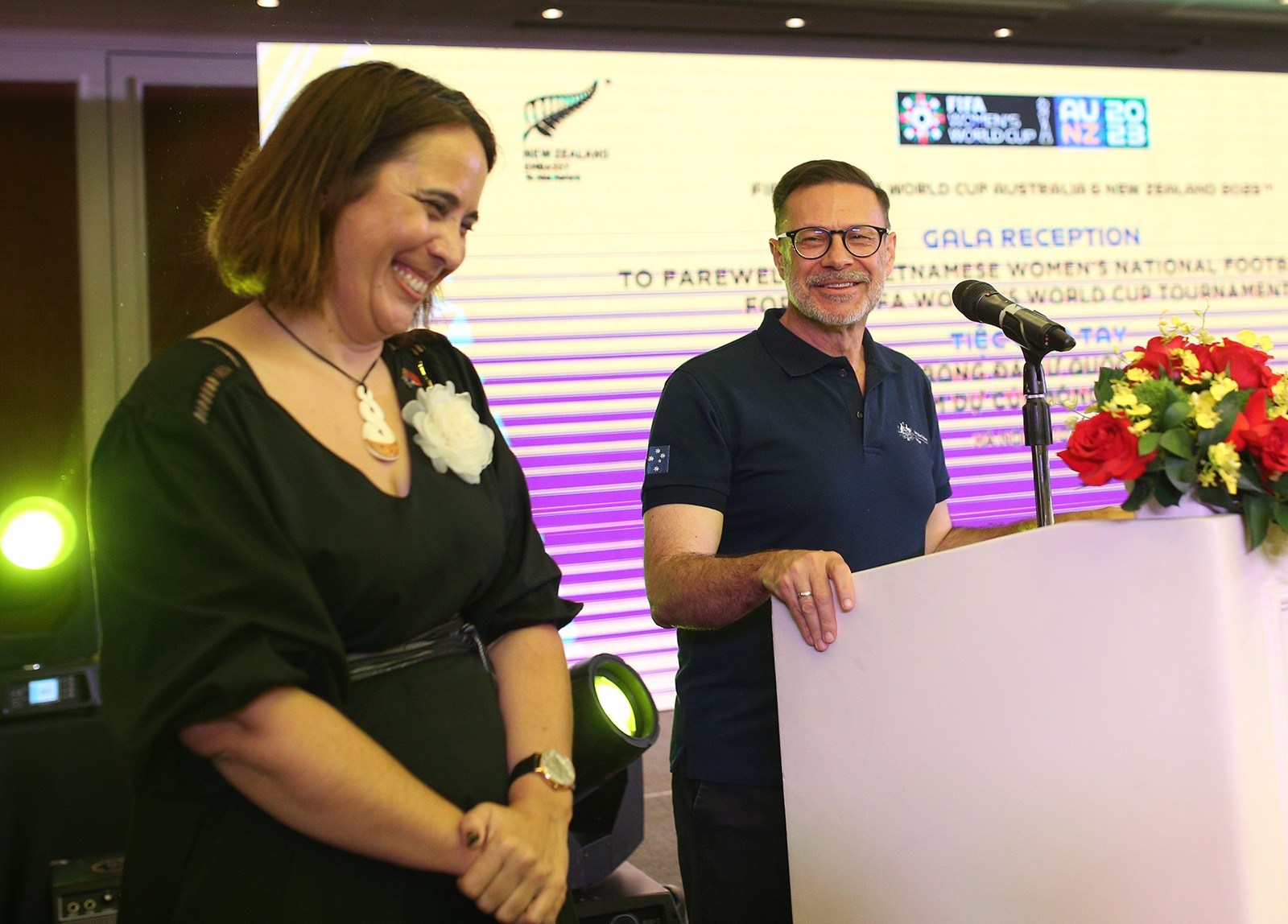 Tuyển nữ Việt Nam nhận quà đặc biệt trước ngày đi World Cup - Bóng Đá