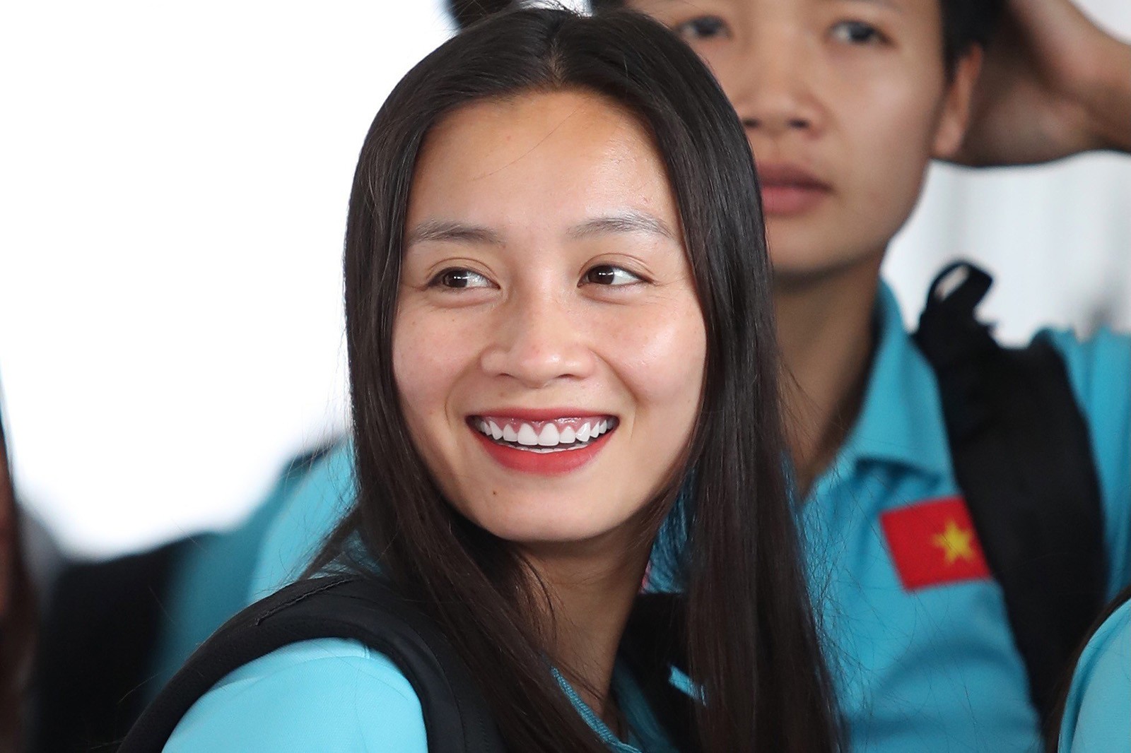 'Xé lưới' tuyển Đức, Thanh Nhã và đồng đội rạng rỡ ngày về nước - Bóng Đá