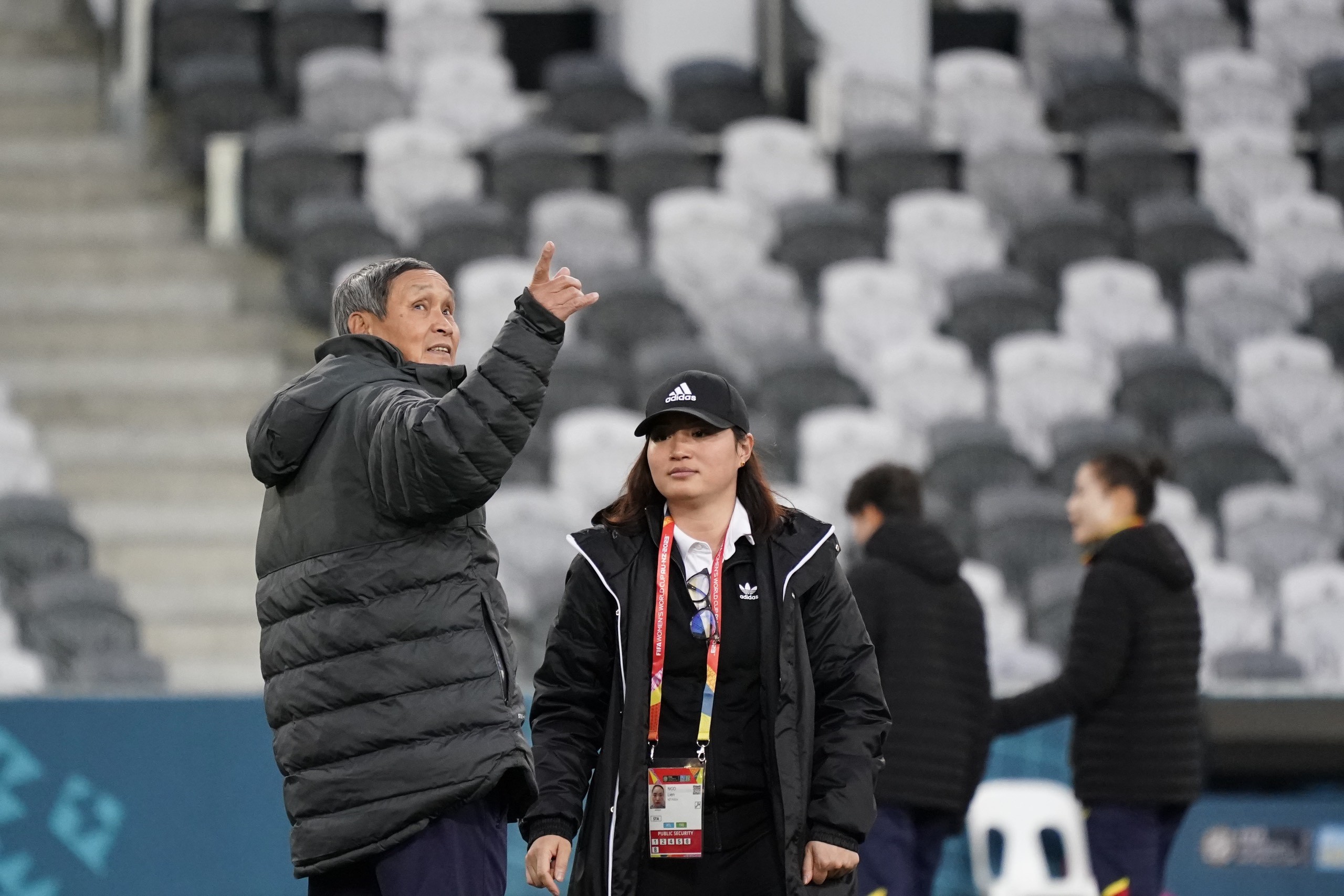 Xúc động hình ảnh buổi tập cuối của tuyển nữ Việt Nam ở World Cup - Bóng Đá