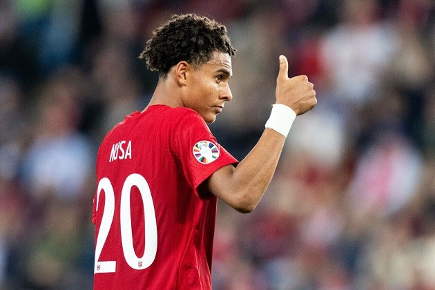 Chelsea may face Arsenal transfer fight for £23m starlet as Martin Odegaard turns on charm - Bóng Đá