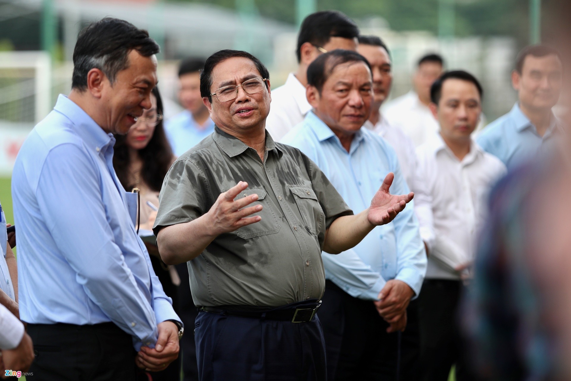 Thủ tướng gặp mặt động viên tuyển bóng đá nữ Việt Nam trước World Cup - Bóng Đá