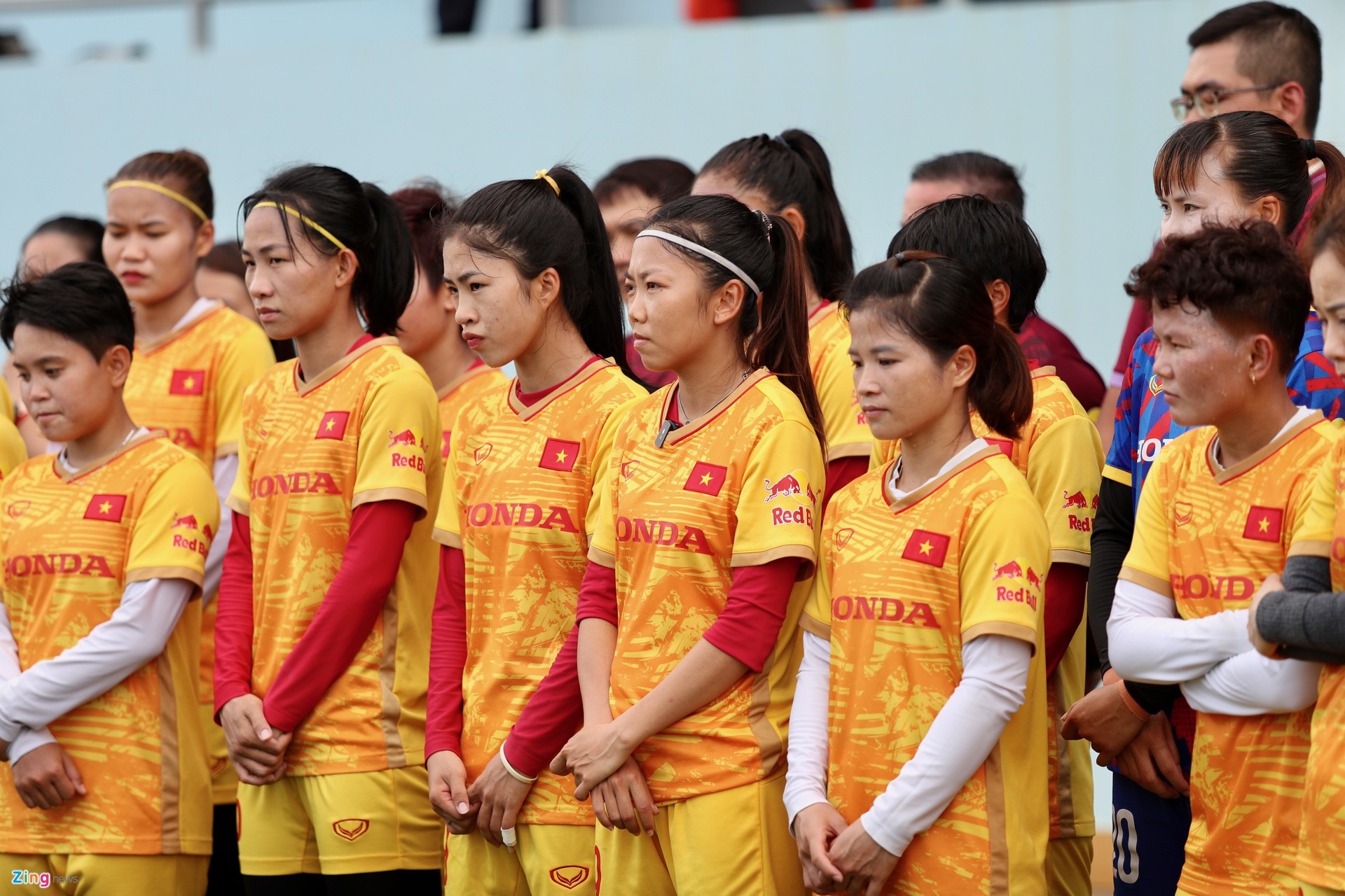 Thủ tướng gặp mặt động viên tuyển bóng đá nữ Việt Nam trước World Cup - Bóng Đá