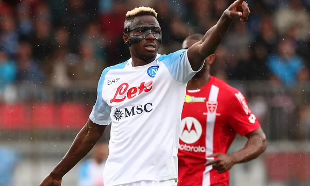 Ex-Man United star Jaap Stam warns of the potential 'STRUGGLE' Napoli sriker Victor Osimhen - Bóng Đá