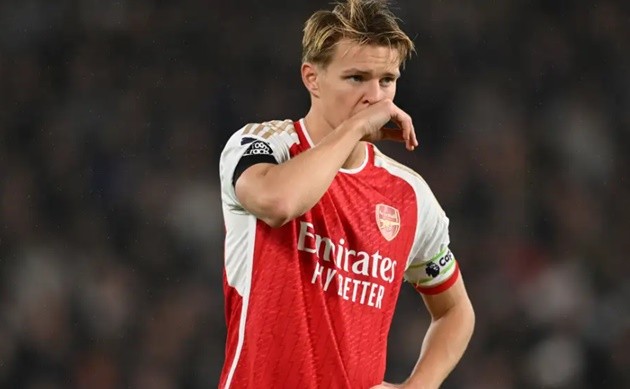 'Sloppy' Arsenal captain Martin Odegaard told 'he's not the same player' this season by ex-Gunners star - Bóng Đá