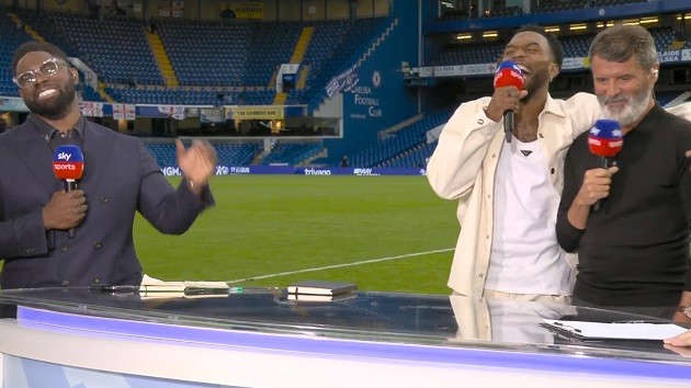 Micah Richards brutally trolls Roy Keane over star’s ‘nonsense’ packed lunch following hilarious Man Utd kit video - Bóng Đá