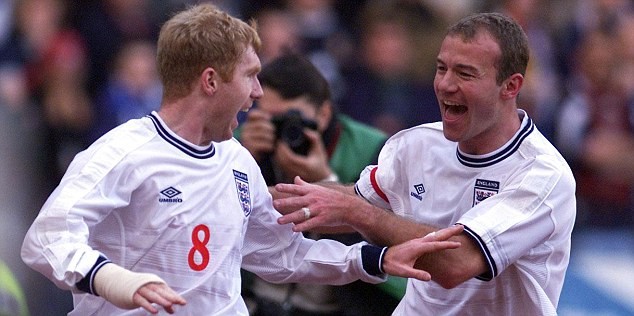 Alan Shearer chọn 2 cầu thủ xuất sắc nhất từng chơi cùng, có huyền thoại Man Utd - Bóng Đá