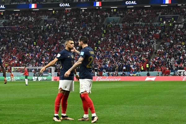 Pháp vào chung kết World Cup 2022: Vũ điệu Mbappe và Theo Hernandez - Bóng Đá