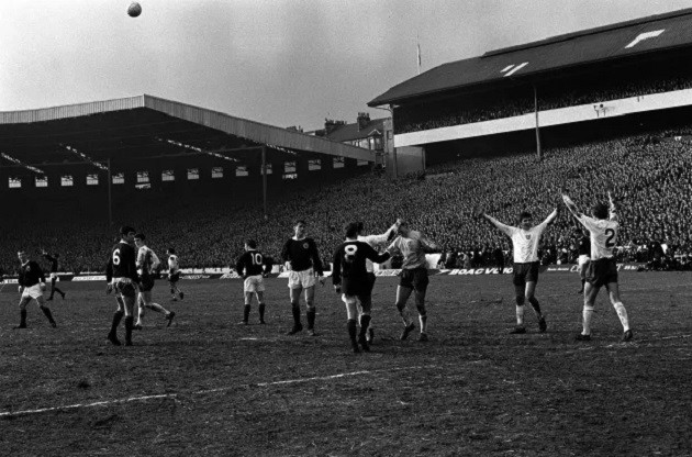 Inside world’s first international stadium home to England drubbing that’s now bowls club where train tracks run through - Bóng Đá