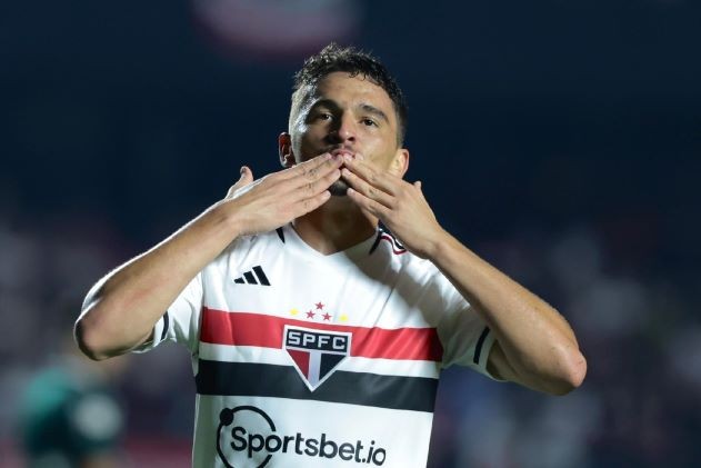 Thành London đại chiến vì ngôi sao người Brazil  - Bóng Đá