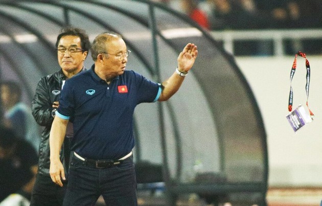 HLV Park áp lực tại Việt Nam; Nhân tố Việt kiều khoác áo tuyển Mỹ - Bóng Đá