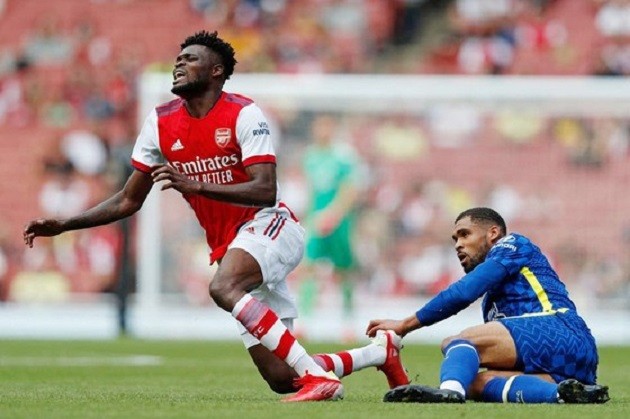 Sao trẻ húc văng cả Partey trên sân tập của Arsenal là ai? - Bóng Đá