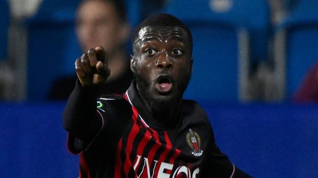 How Nicolas Pepe is faring at Nice after £72million forward's desperate loan - Bóng Đá